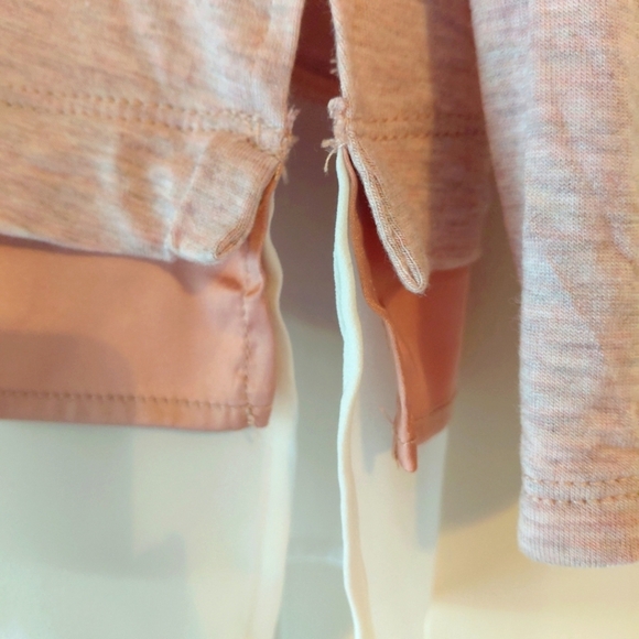 White House Black Market Women's Blush Pink Top - Picture 4 of 10